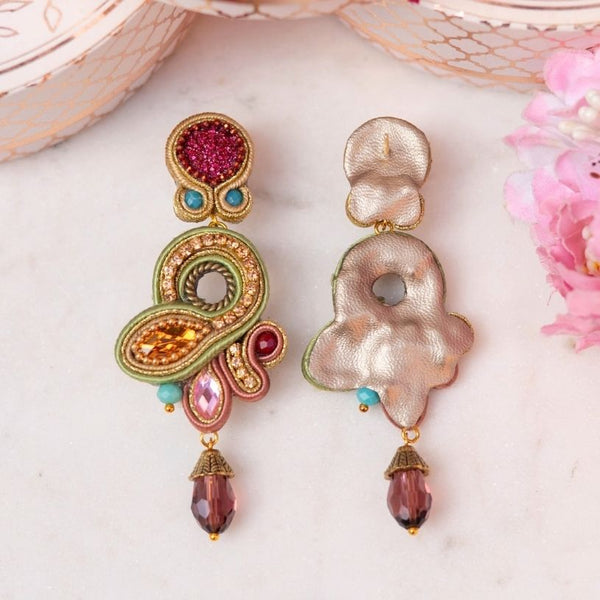 Vorbestellbar - Raffinierte Soutache-Ohrringe in Pastellfarben