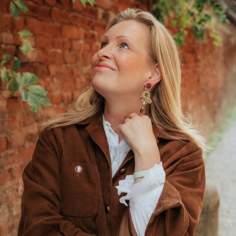 Raffinierte Soutache-Ohrringe in Pastellfarben