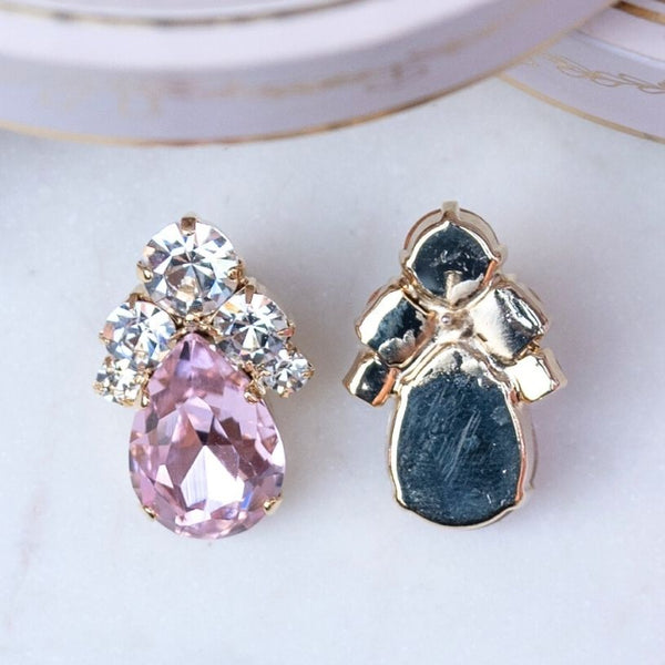 Glitzernde Ohrstecker aus Glas-Kristallen in Rosa