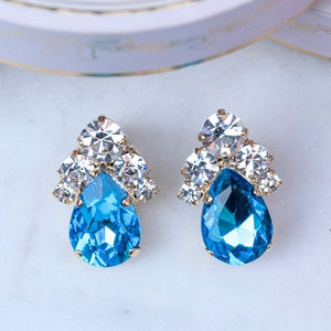 Glitzernde Ohrstecker aus Glas-Kristallen in Blau