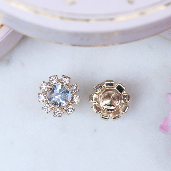 Runde Ohrstecker aus Glas-Kristallen