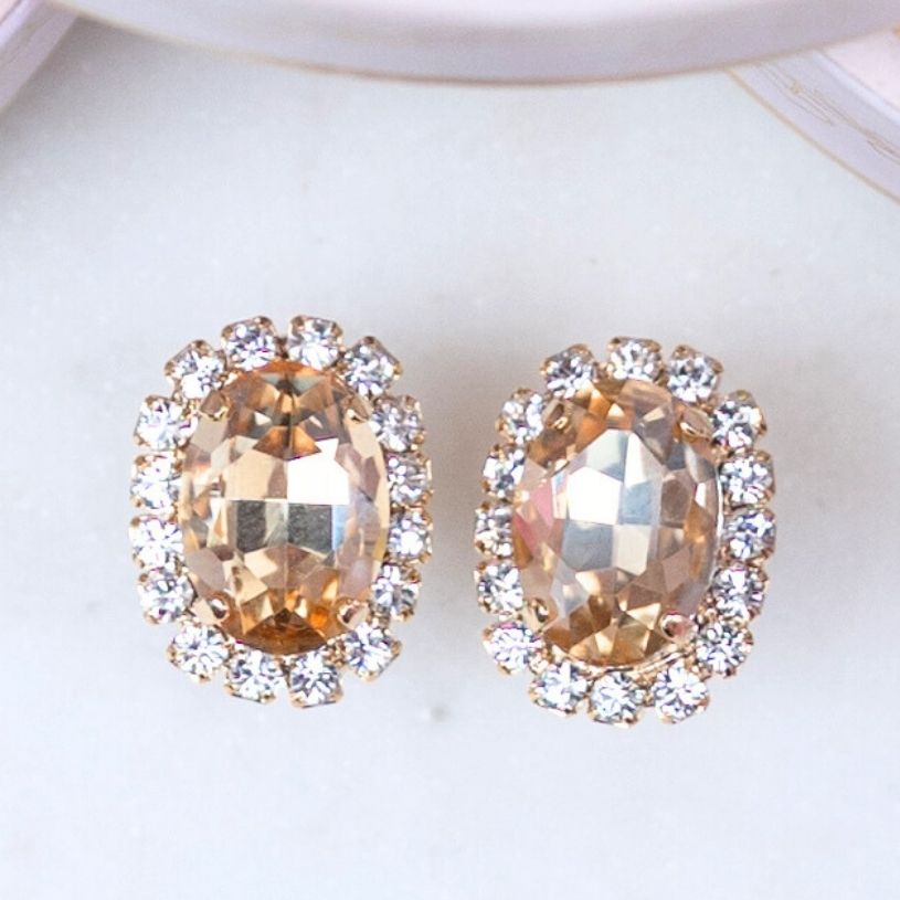 Ovale Ohrstecker aus Glas-Kristallen in Champagner