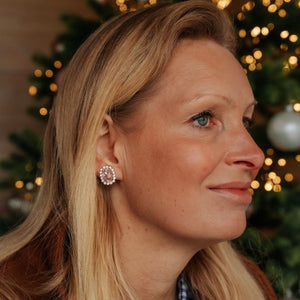 Ovale Ohrstecker aus Glas-Kristallen in Rosa