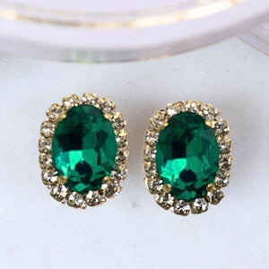 Ovale Ohrstecker aus Glas-Kristallen in Dunkelgrün