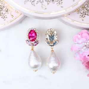 Pink-Rosafarbene Glas-Kristall-Ohrstecker mit Baumwolltropfen