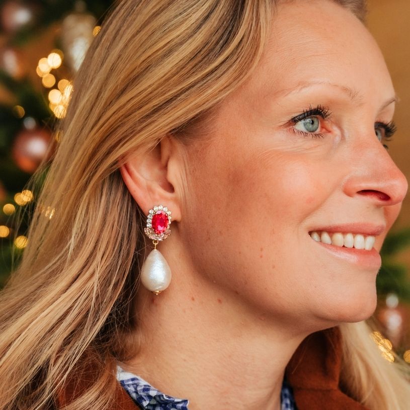 Pink-Rosafarbene Glas-Kristall-Ohrstecker mit Baumwolltropfen