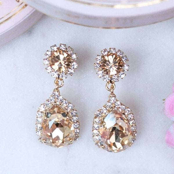 Champagnerfarbene Glas-Kristall-Ohrstecker mit Kristalltropfen