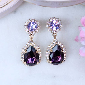 Fliederfarbene Glas-Kristall-Ohrstecker mit violettem Kristalltropfen