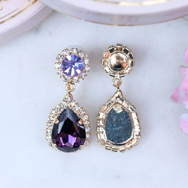 Fliederfarbene Glas-Kristall-Ohrstecker mit violettem Kristalltropfen