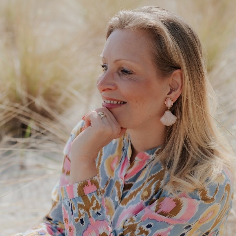 Sommerliche Muschel-Ohrstecker in Rosatönen