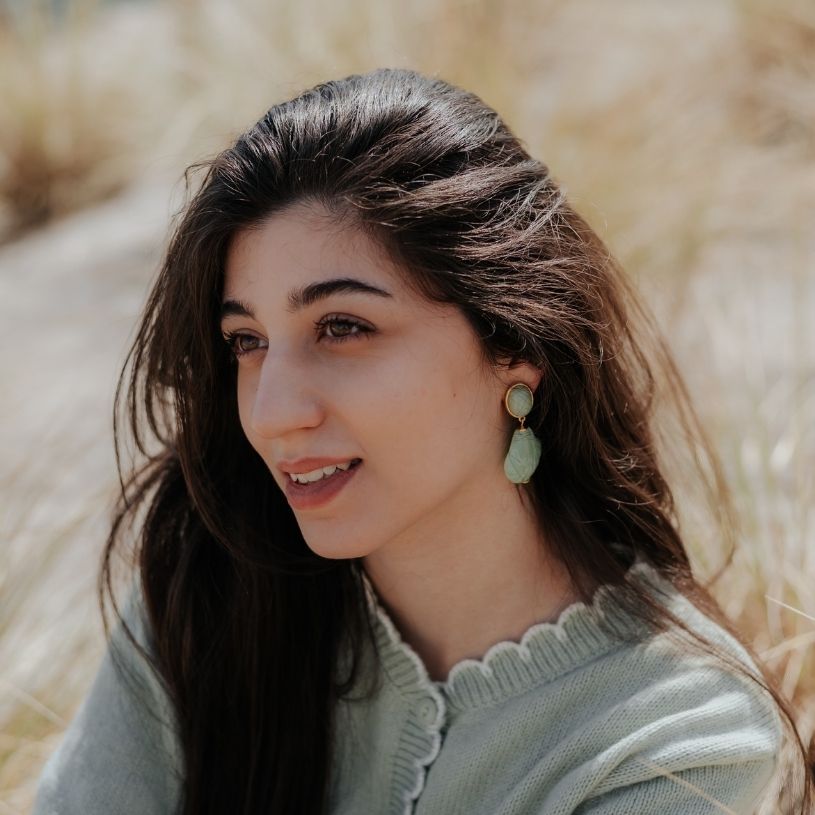 Sommerliche Muschel-Ohrclips in Jadegrün