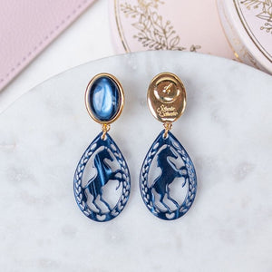 Pferde-Ohrstecker in Dunkelblau von AmuseToi