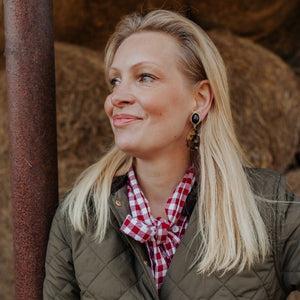 Pferde-Ohrstecker in Schwarz und Schildpattfarben von AmuseToi