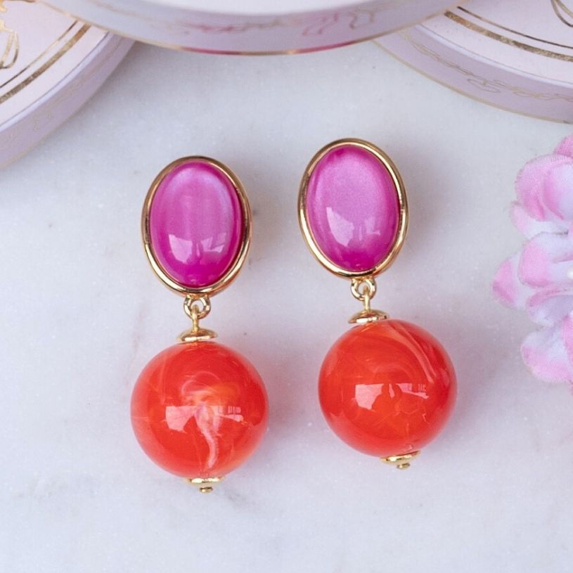 Stilvolle Kugel-Ohrstecker in Pink und Orange