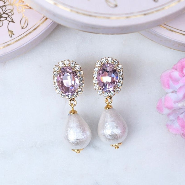 Edel funkelnde Ohrstecker in Rosa mit leichtem Baumwolltropfen