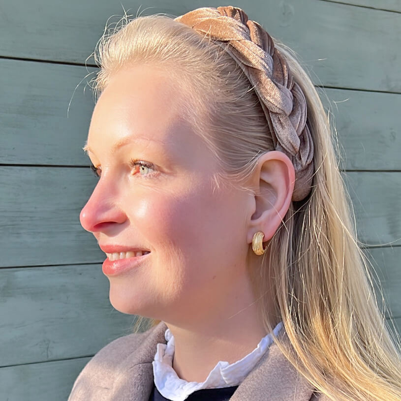 Wunderschöne vergoldete Creolen mit elegantem Muster