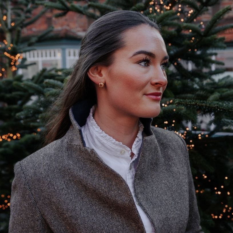 Funkelnder Schneeflocken-Ohrclips mit Steinen und Süßwasserperle