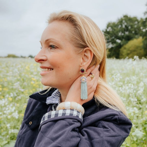 Orientalisch anmutende Quastenohrringe in Mintgrün und Violett