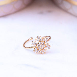 Zauberhafter Schneeflocken-Fingerring