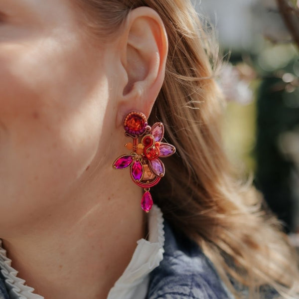 Auffällige Soutache-Ohrringe in Pink und Orange