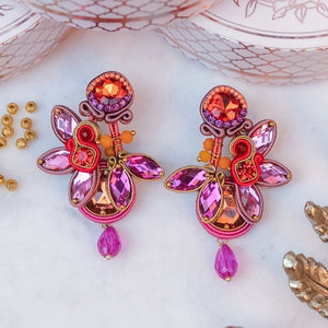 Auffällige Soutache-Ohrringe in Pink und Orange