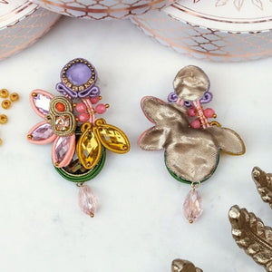 Auffällige Soutache-Ohrringe in Rosa, Gelb, Grün und Flieder