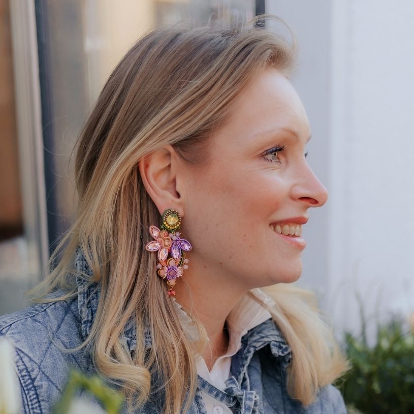 Große Soutache-Ohrclips in Hellkorall, Rosa, Grün und Flieder