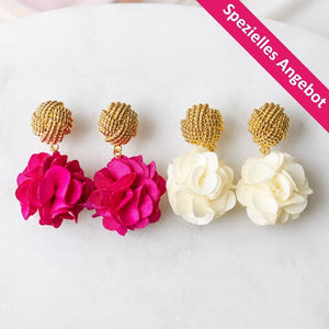 Set aus vergoldeten Knoten-Ohrstecker mit pinkem und cremefarbenem Blüten-Pompom