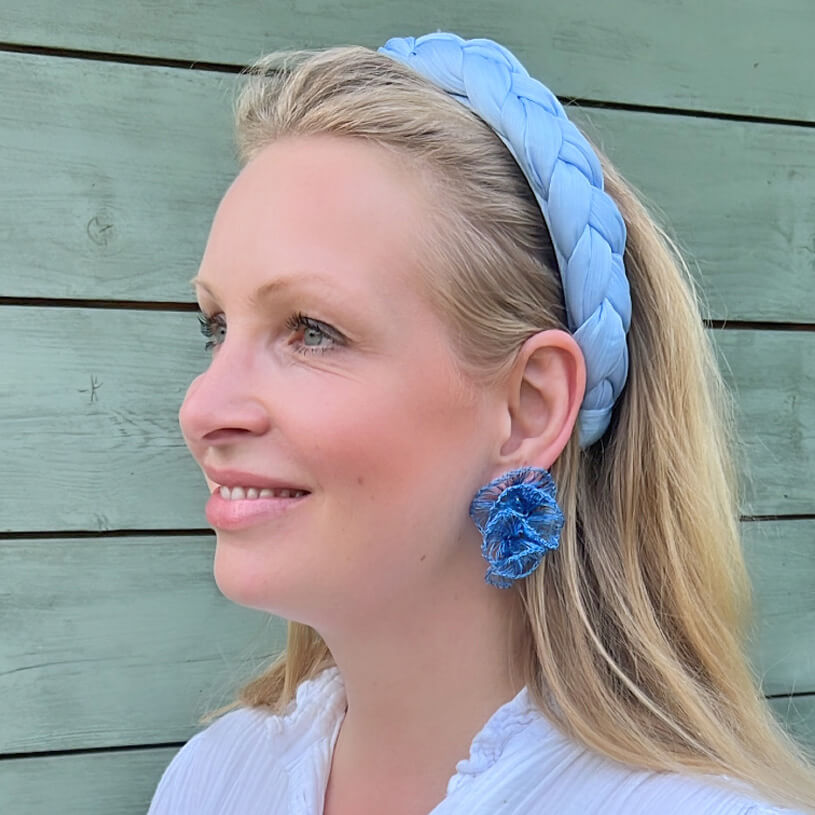 Hochwertige Statement-Ohrringe aus blauen Drähten