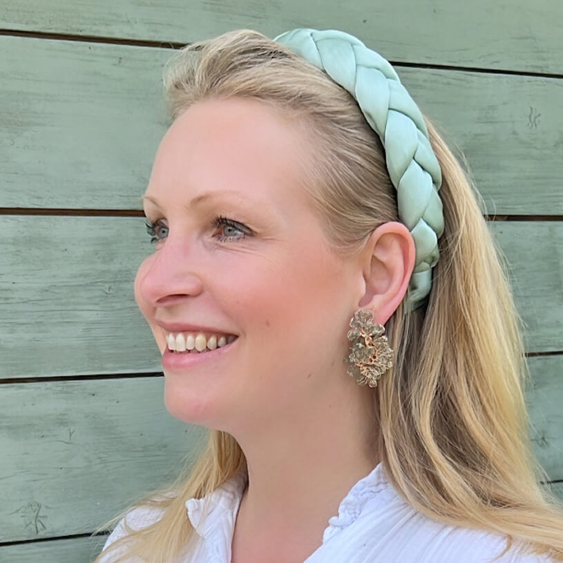 Edle Perlen-Ohrringe aus mehreren Blüten in Mintgrün