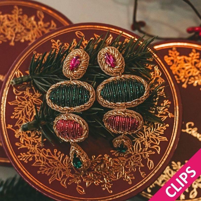 Elegante Soutache-Ohrclips mit Elementen in Grün und Rot