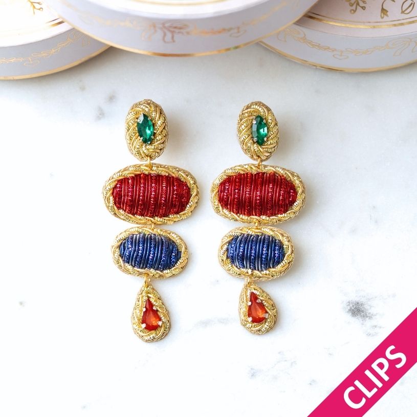 Elegante Soutache-Ohrclips mit Elementen in Rot und Blau