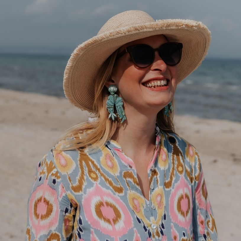 Sommerliche Soutache-Ohrringe als türkisblaues Garnele