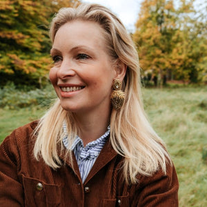 Zauberhafte Soutacheohrclips als edle Haselnuss