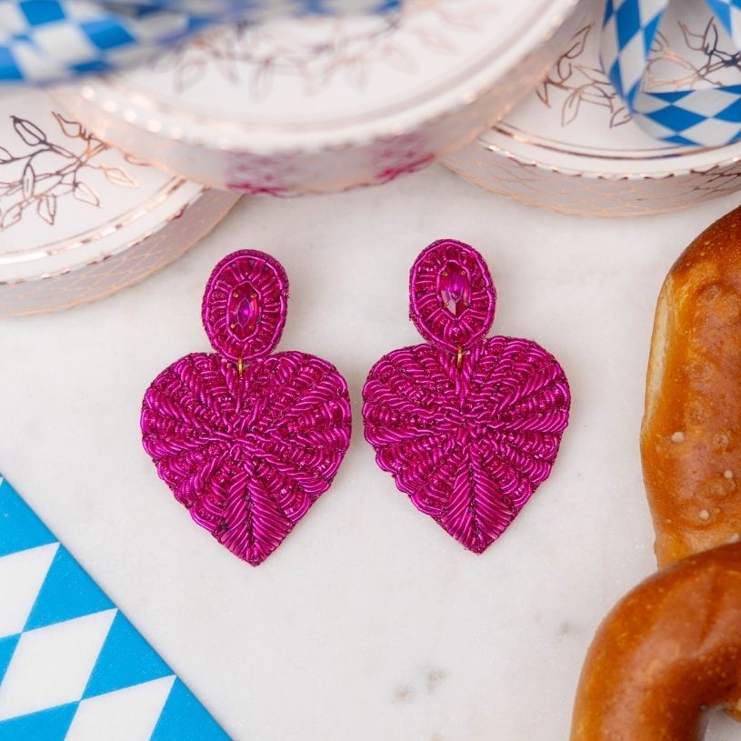 Pinke Soutache-Ohrringe als kleines Herz