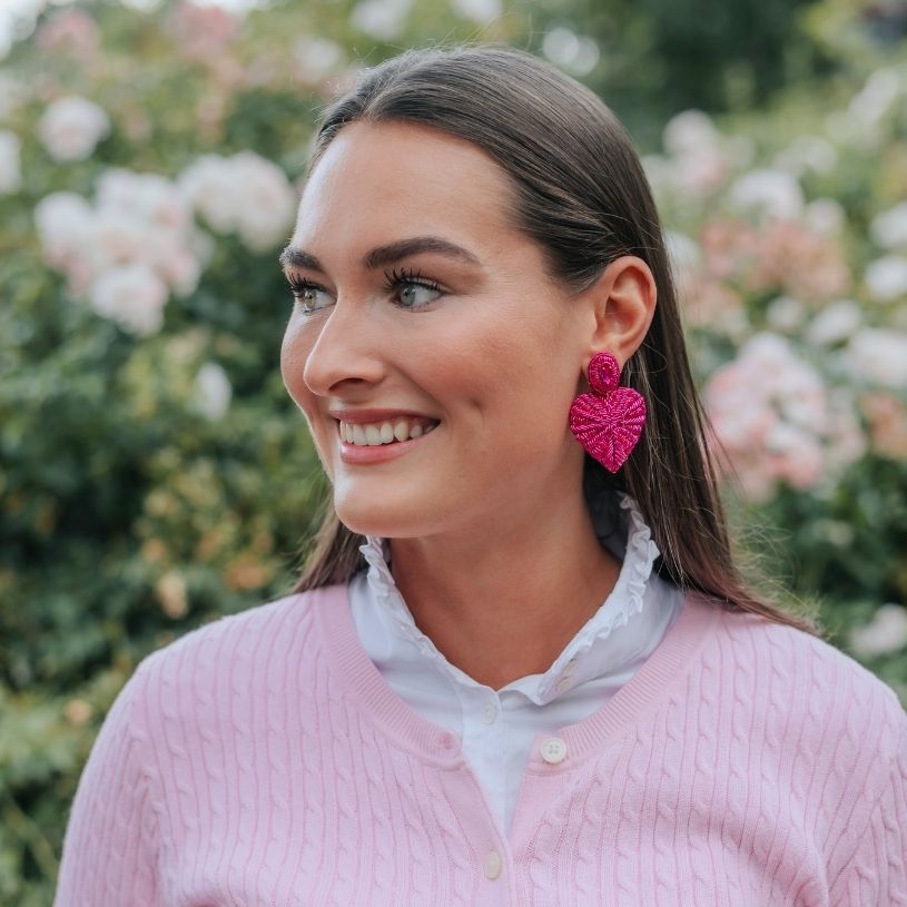 Pinke Soutache-Ohrringe als kleines Herz