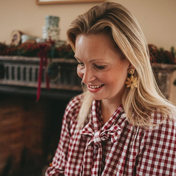 Zauberhafte Soutacheohrclips als goldener Anistern