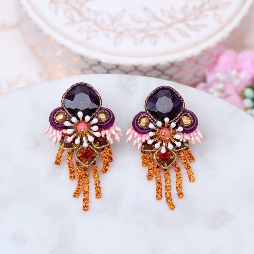 Raffinierte Soutache-Ohrringe in Violett und Braun