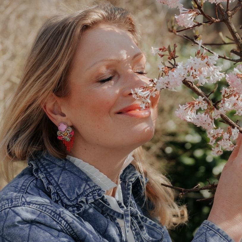 Raffinierte Soutache-Ohrringe in Rosa, Pink, Rot und Türkis