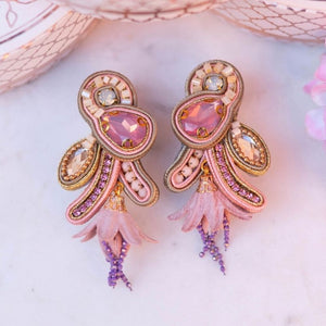 Filigrane Blüten-Soutache-Ohrringe in Rosa und Champagner