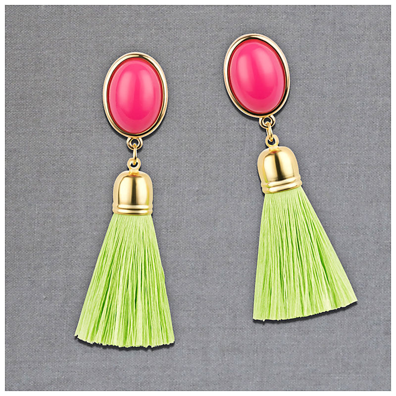 Quasten Ohrringe als Ohrstecker in Pink mit apfelgrüner Quaste von AmuseToi