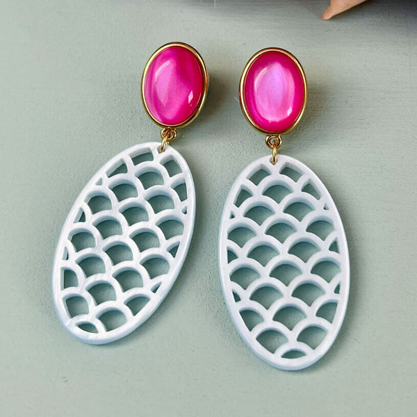 Pinke Ohrstecker mit Oval in Hellblau von AmuseToi