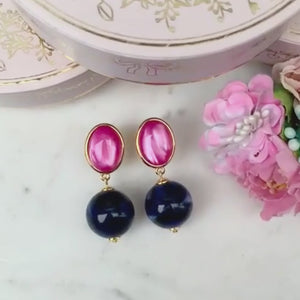 Stilvolle Kugel-Ohrclips in Pink und Dunkelblau