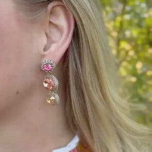 Funkelnde Statement-Ohrringe in Rosa, Pfirsichorange und Champagner