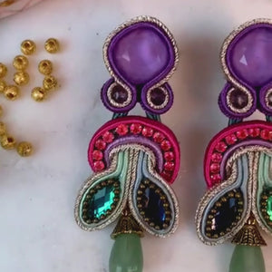 Schmale Soutache-Ohrringe in zartem Violett, Blau, Türkis und Pink