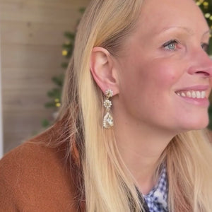 Funkelnde Glas-Kristall-Ohrstecker mit Kristalltropfen in Champagner