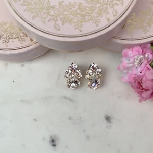 Glitzernde Ohrstecker aus Glas-Kristallen