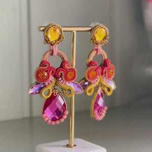 Hochwertige Soutache-Ohrringe in Pink, Orange, Gelb und Violett