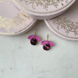 Funkelnde Ohrhänger mit Glas-Kristallen in Violett und Rosa