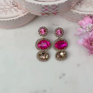 Funkelnde Statement-Ohrringe in Rosa, Pink und Champagner